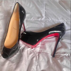 LOUBOUTIN PUMPS